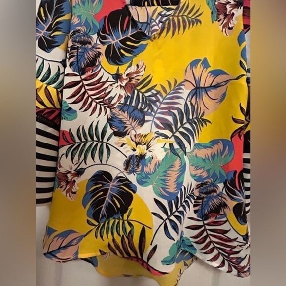 Valerie Stevens Tropical Stripe Boho Top With bell sleeves Women’s S preppy EUC - Picture 9 of 13
